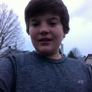 Meet your Posher, Levi